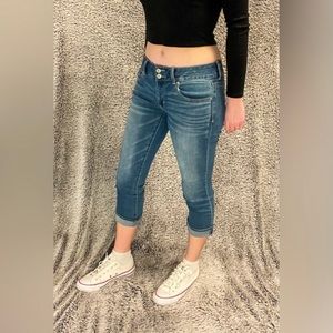 American Eagle Crop Jeans